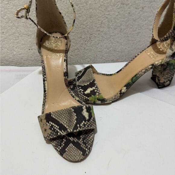 VINCE CAMUTO WINDERLY ANKLE STRAP SANDAL SIZE 9 - Picture 2 of 9